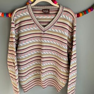 VTG Horizon abstract v neck sweater.